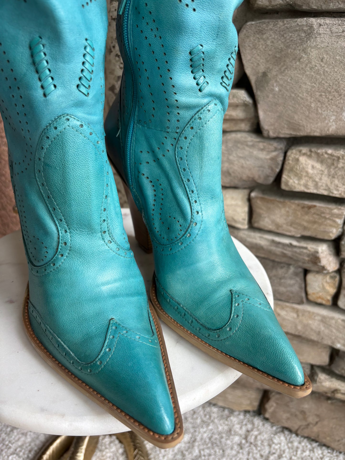Vintage Western Leather Boots – Ladies size 10 —Turquoise colour