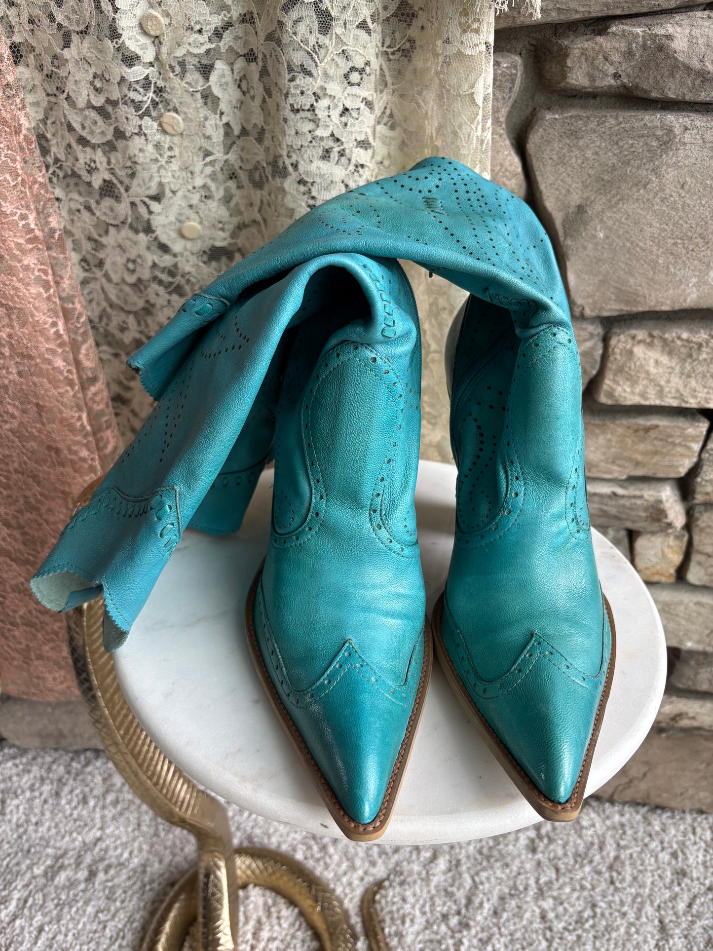 Vintage Western Leather Boots – Ladies size 10 —Turquoise colour