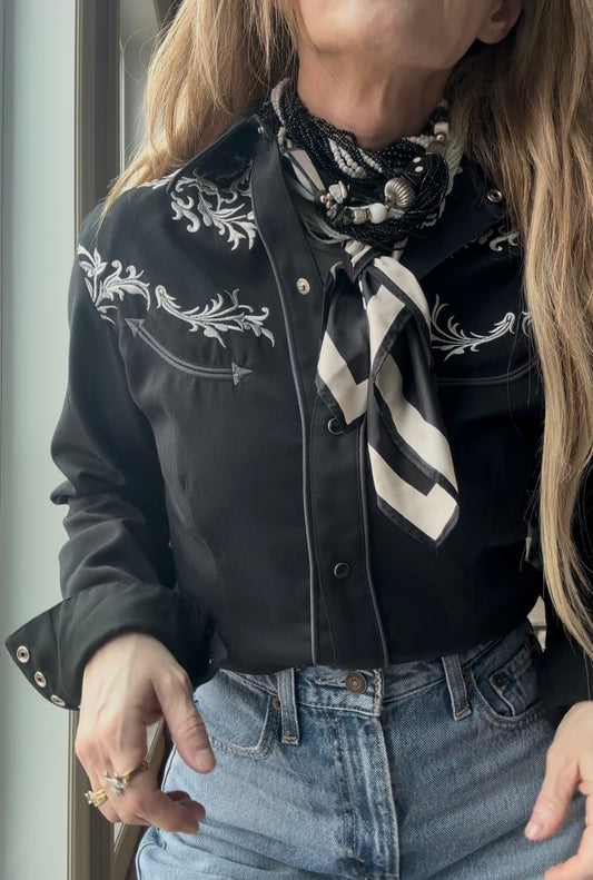 Vintage Roper Western Shirt – Noir Contrast—90’s Revival