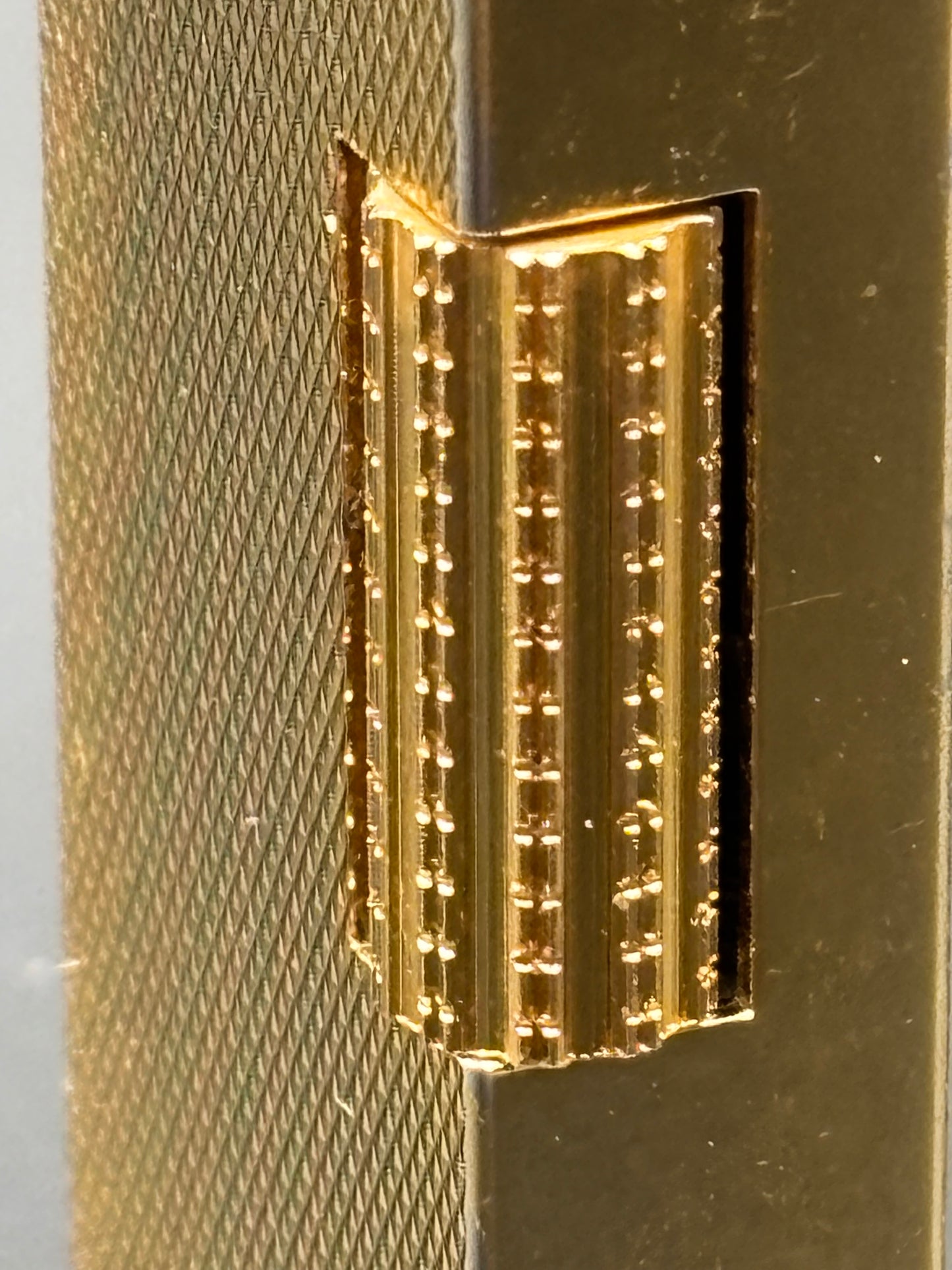 Vintage Gold Tone Lighter