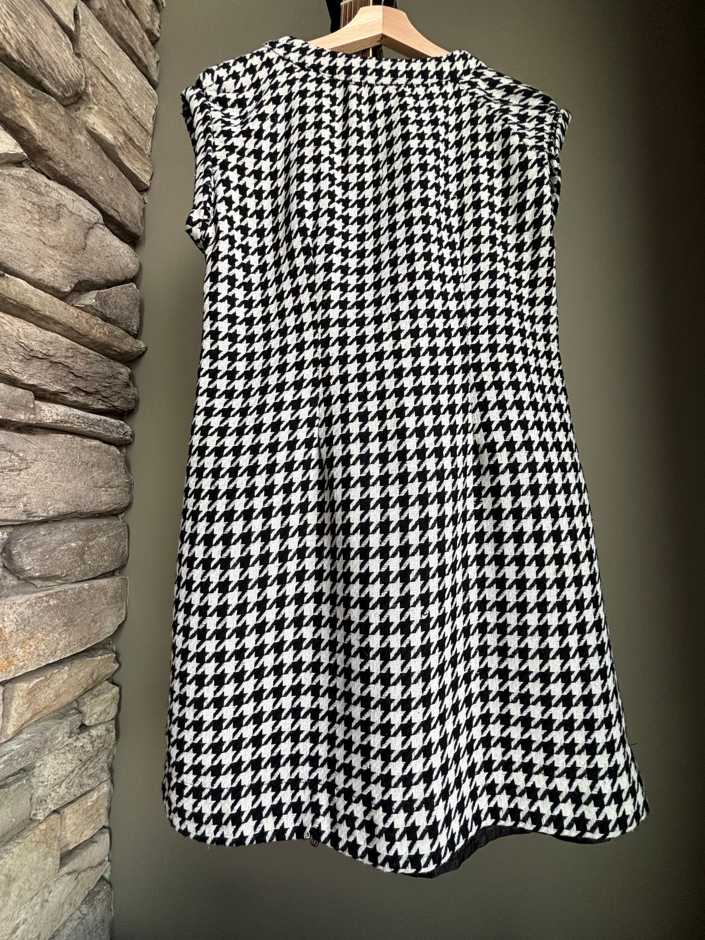 Houndstooth Shift Dress — Black & White Textured Wool Blend — Size L