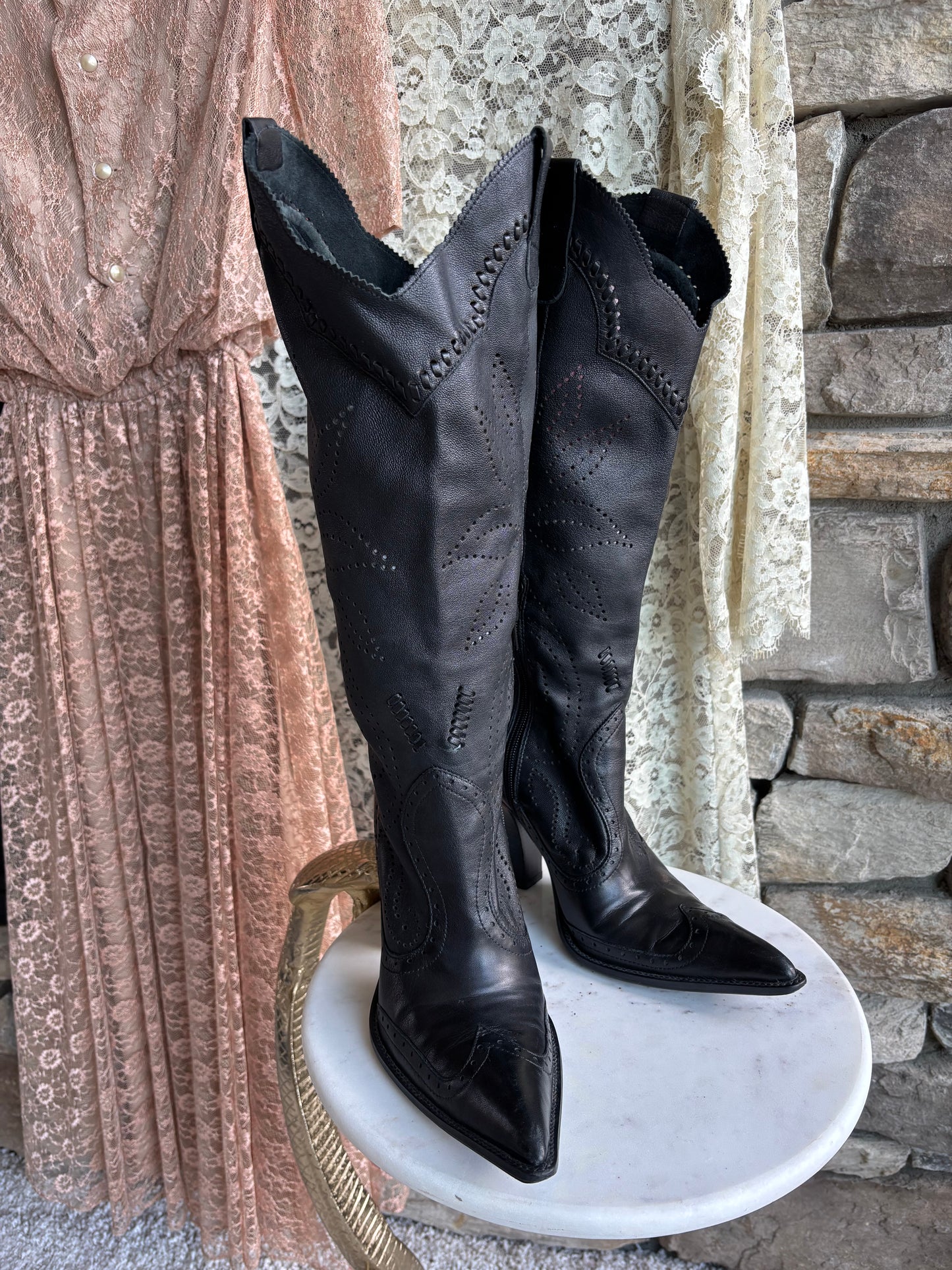 Vintage Black Western Boots – Ladies size 8.5