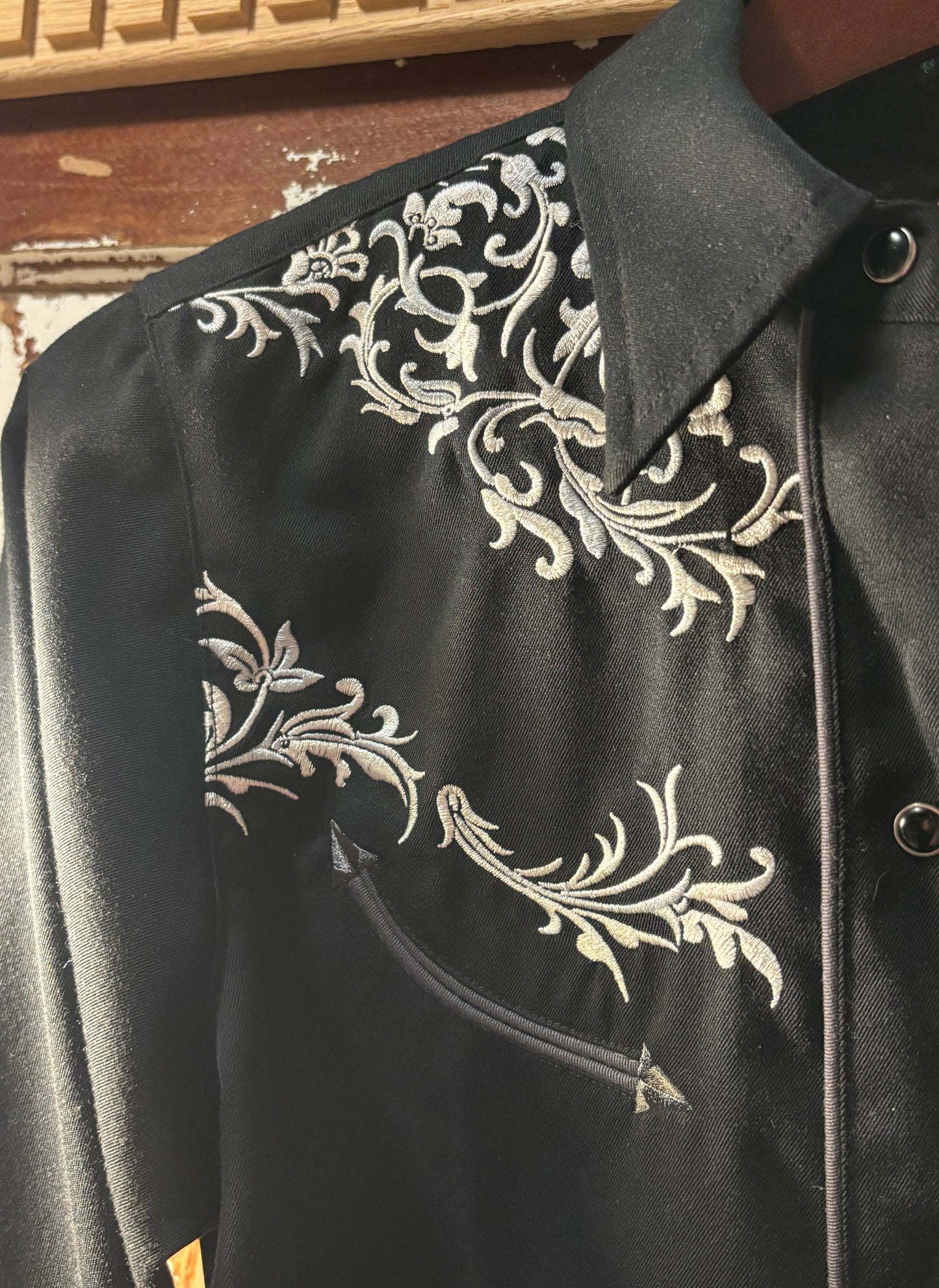 Vintage Western Noir Snap Button Shirt—90’s Roper