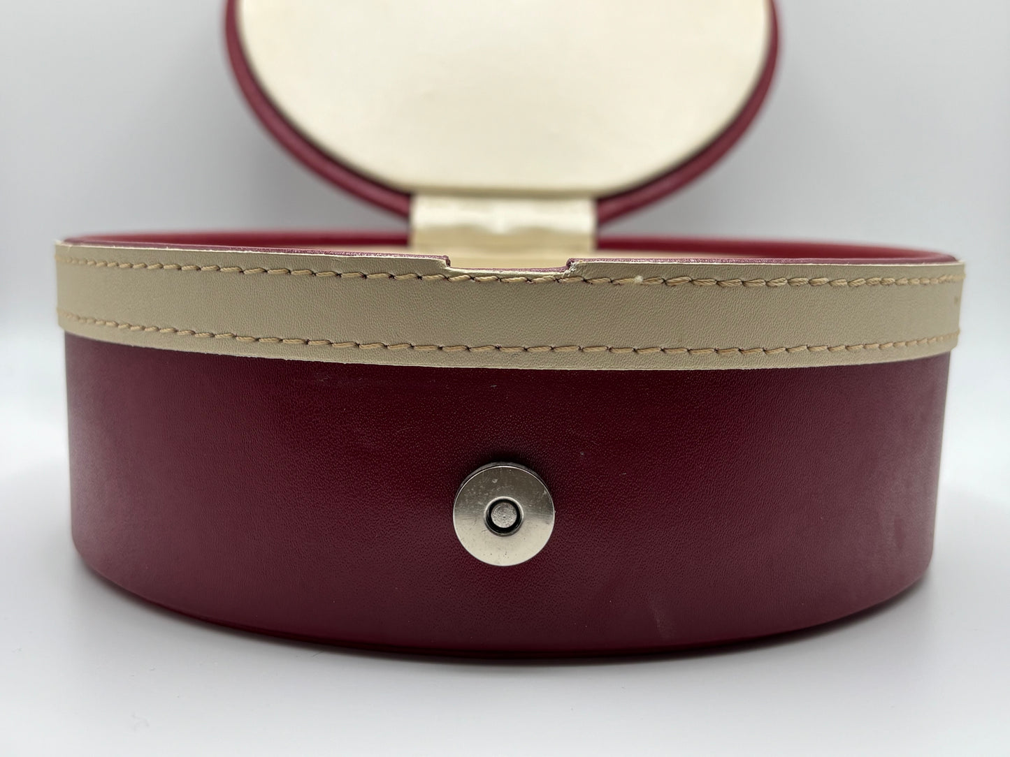 Vintage Danier Leather Box — Round with Bow detail