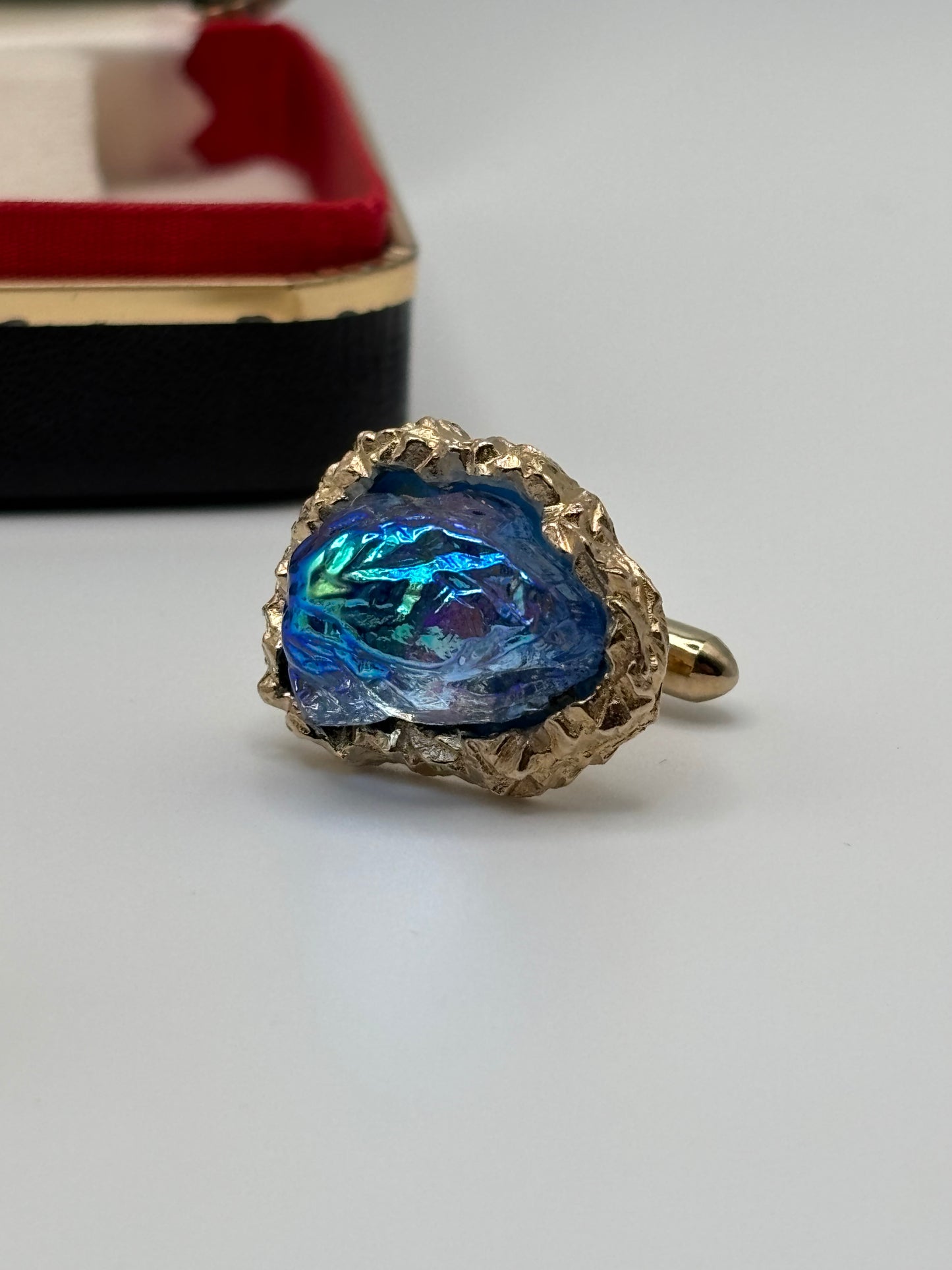 Vintage SWANK Blue Iridescent Art Glass Cab Cufflink & Tie Tack Set With Chain & Continental Presentation Case