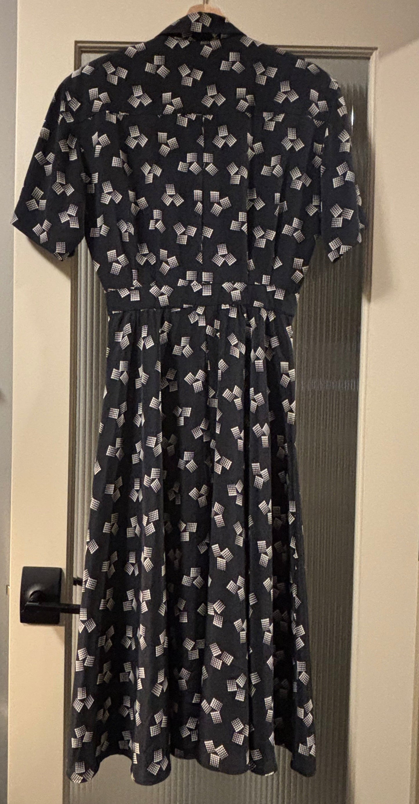 Vintage Claiborne Button-Down Fit & Flare Shirt Dress With Full Skirt — Offset Geometric Pattern–Sz 10