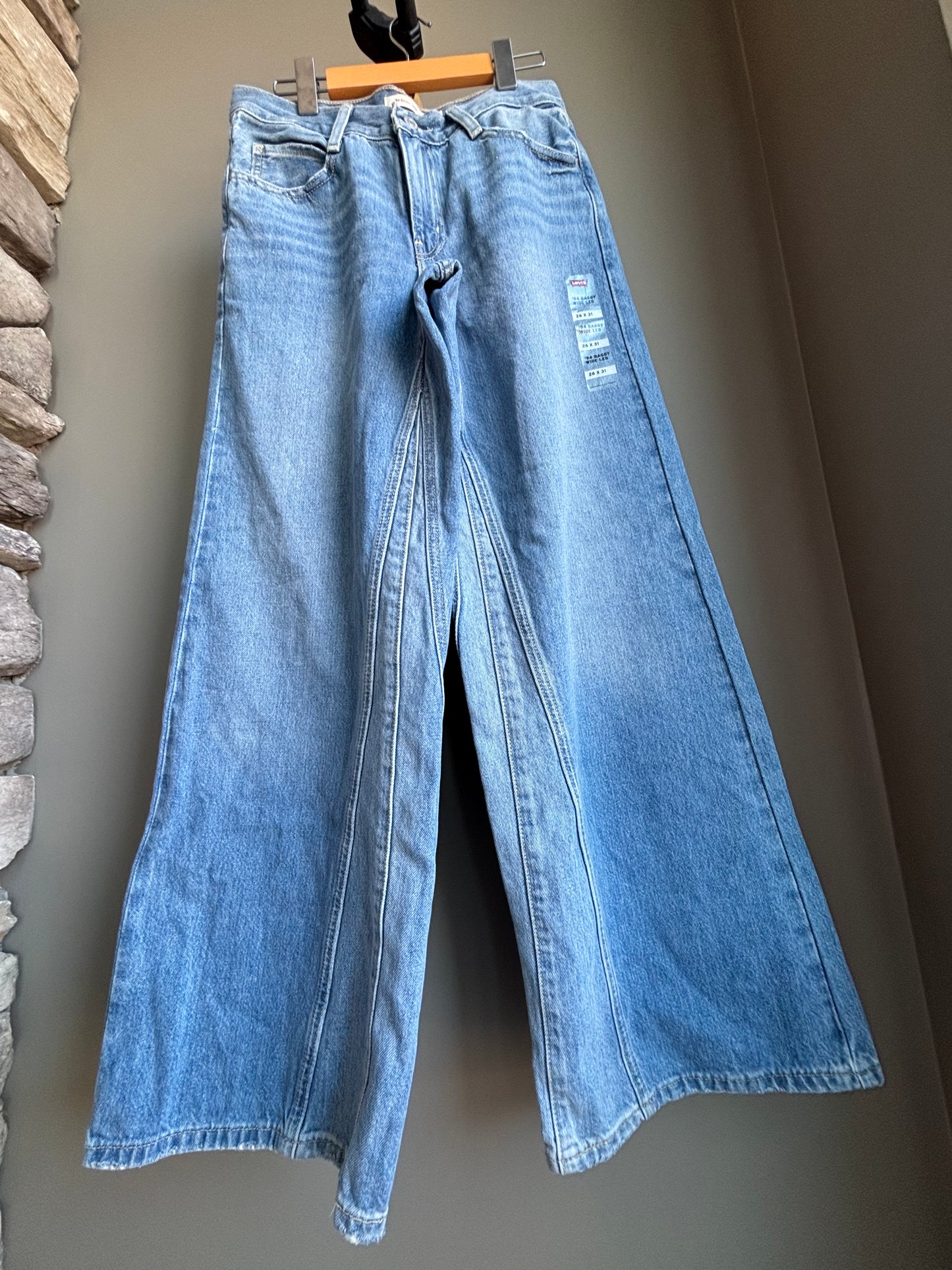 Levi’s 94 Baggy Wide Leg Panel Jeans—Sz 26W x 31L