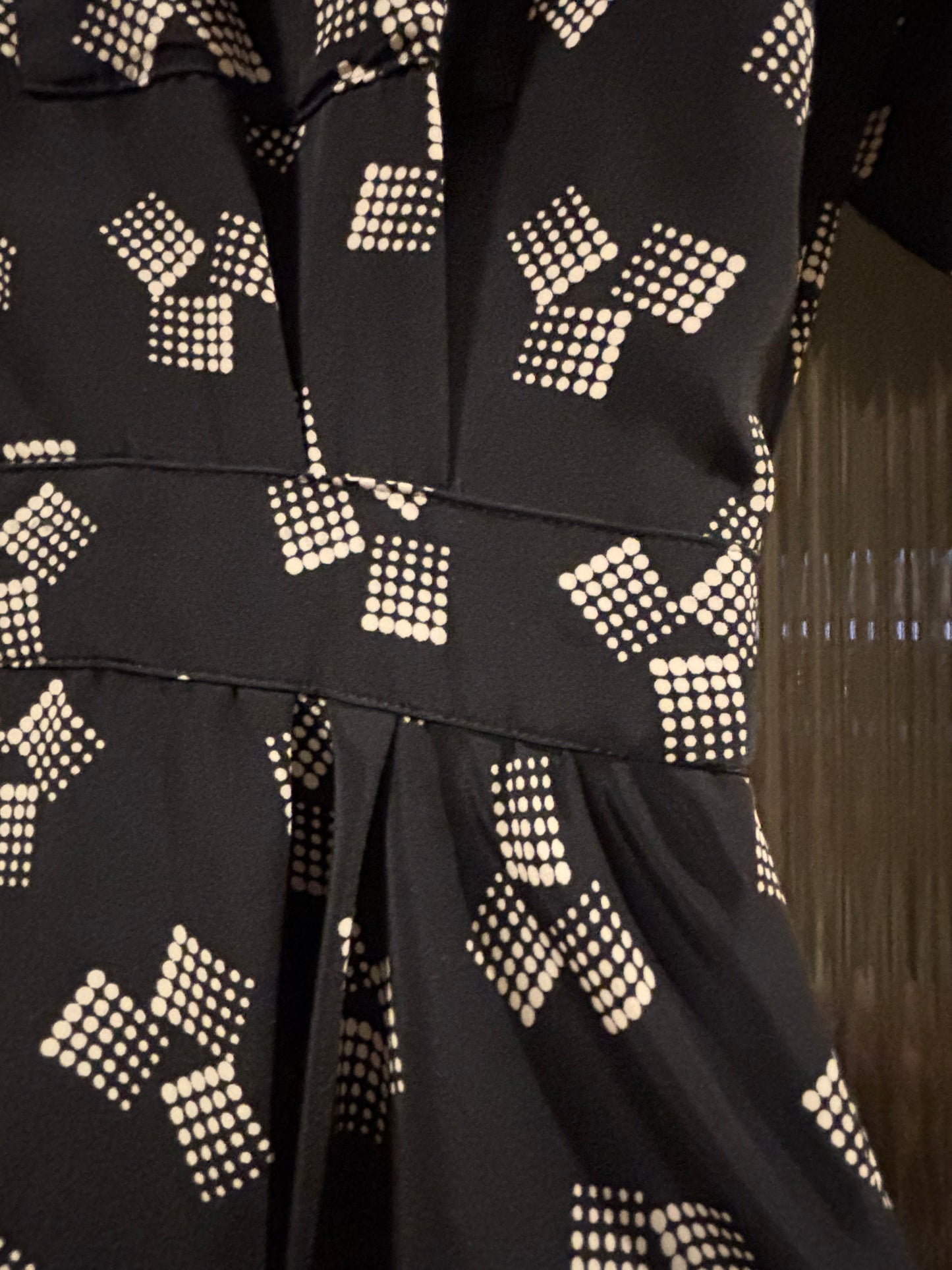 Vintage Claiborne Button-Down Fit & Flare Shirt Dress With Full Skirt — Offset Geometric Pattern–Sz 10