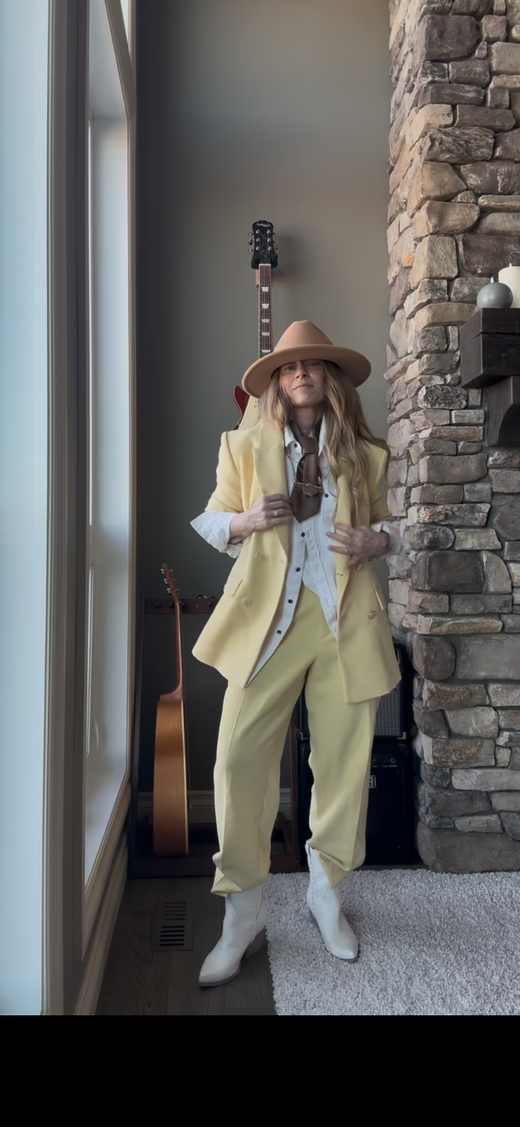 Butter Yellow Blazer And Trouser Two-Piece Suit—L