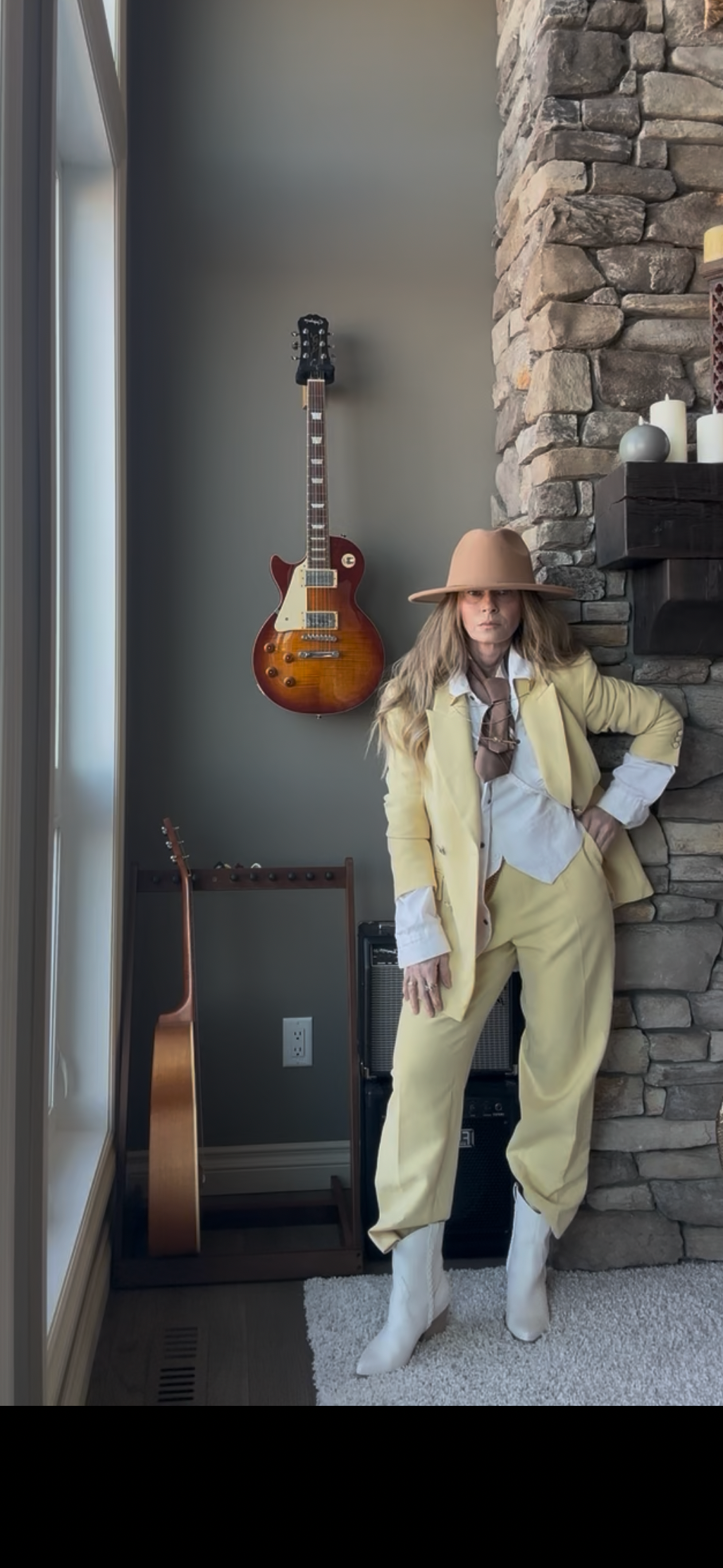 Butter Yellow Blazer And Trouser Two-Piece Suit—L