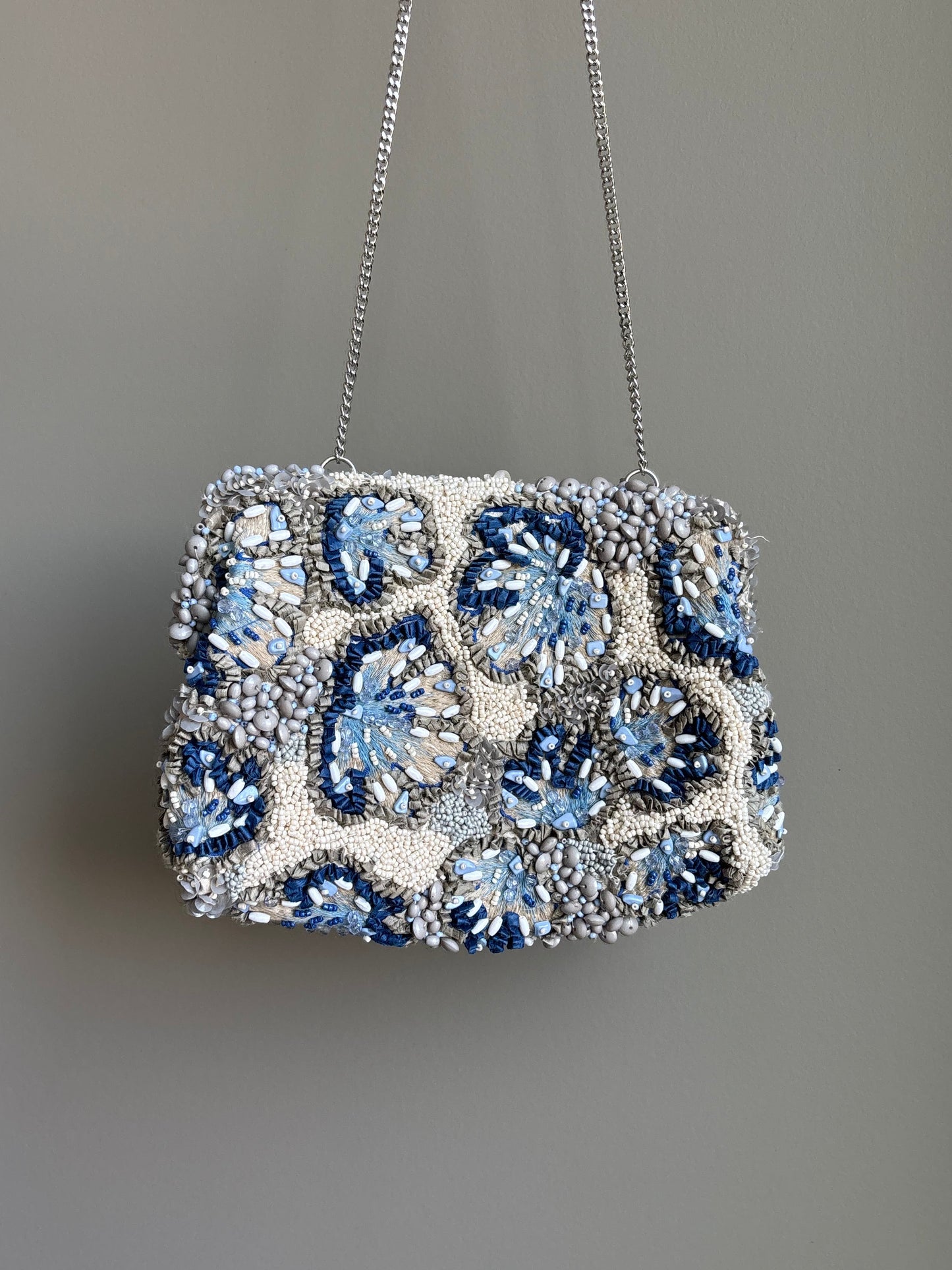 Beaded & Sequinned Clutch Bag with Chain Strap – Blue & Ivory Jaw Close