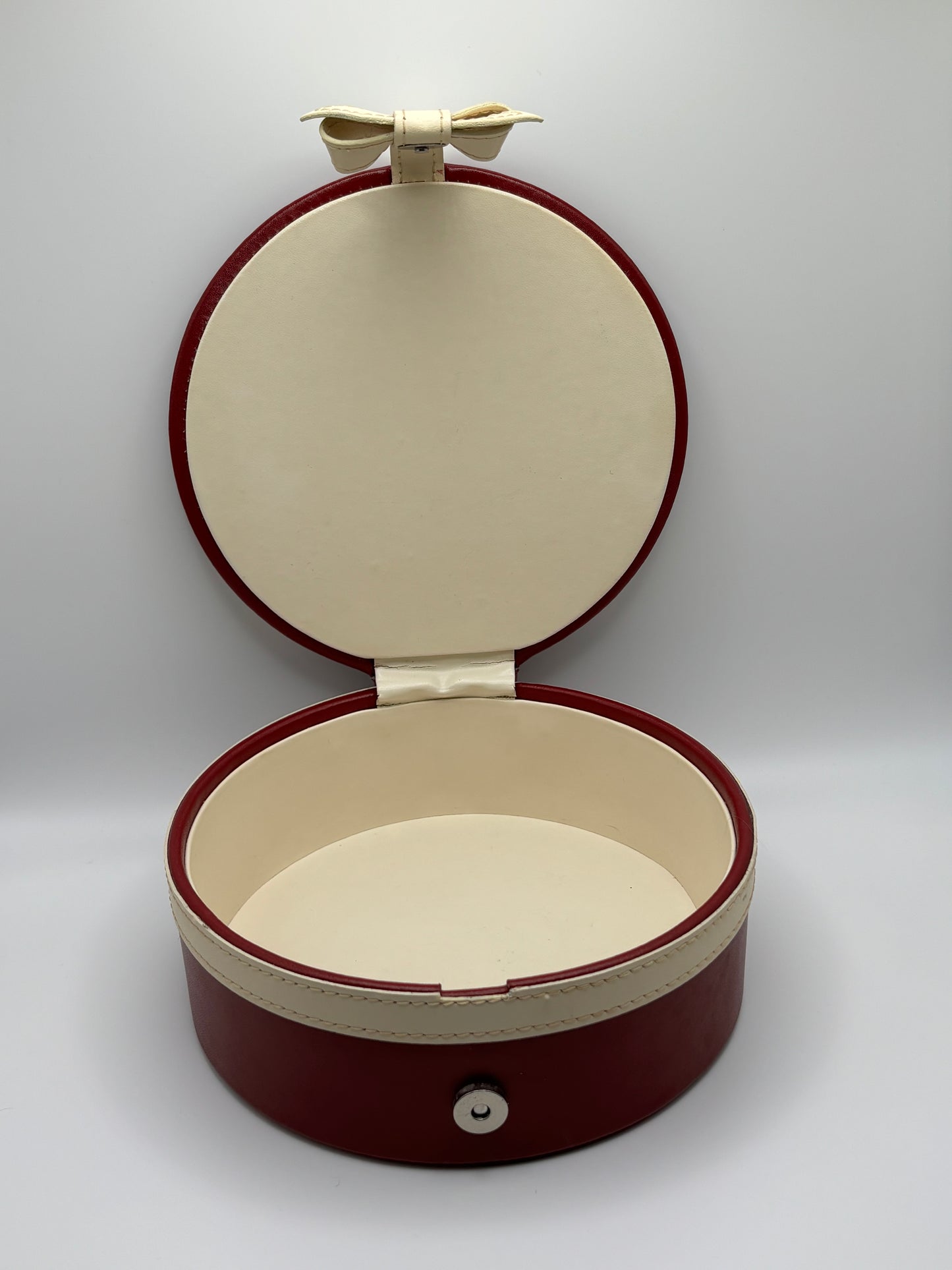 Vintage Danier Leather Box — Round with Bow detail