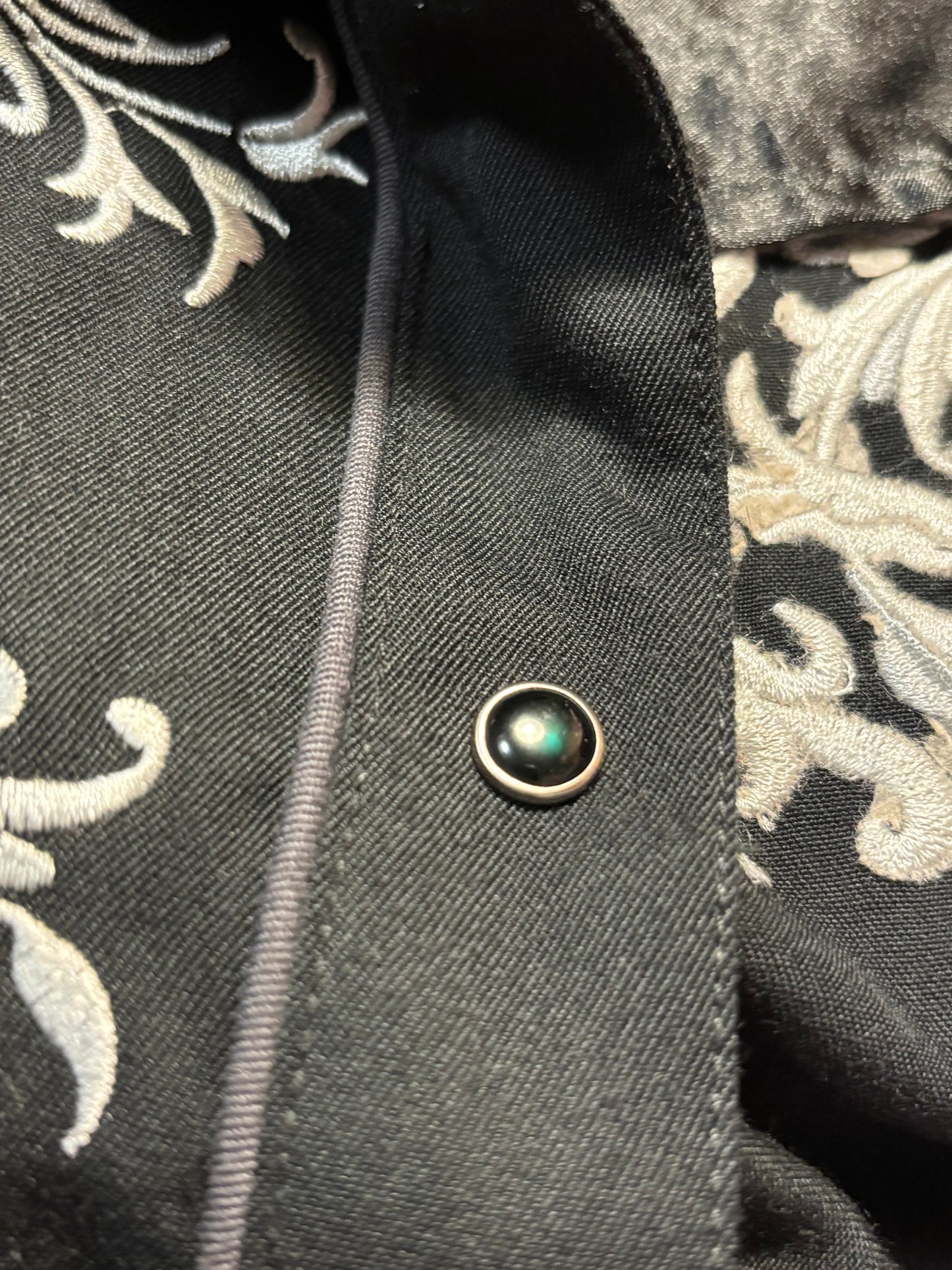 Vintage Western Noir Snap Button Shirt—90’s Roper