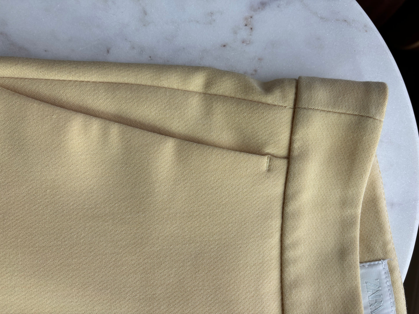 Butter Yellow Blazer And Trouser Two-Piece Suit—L